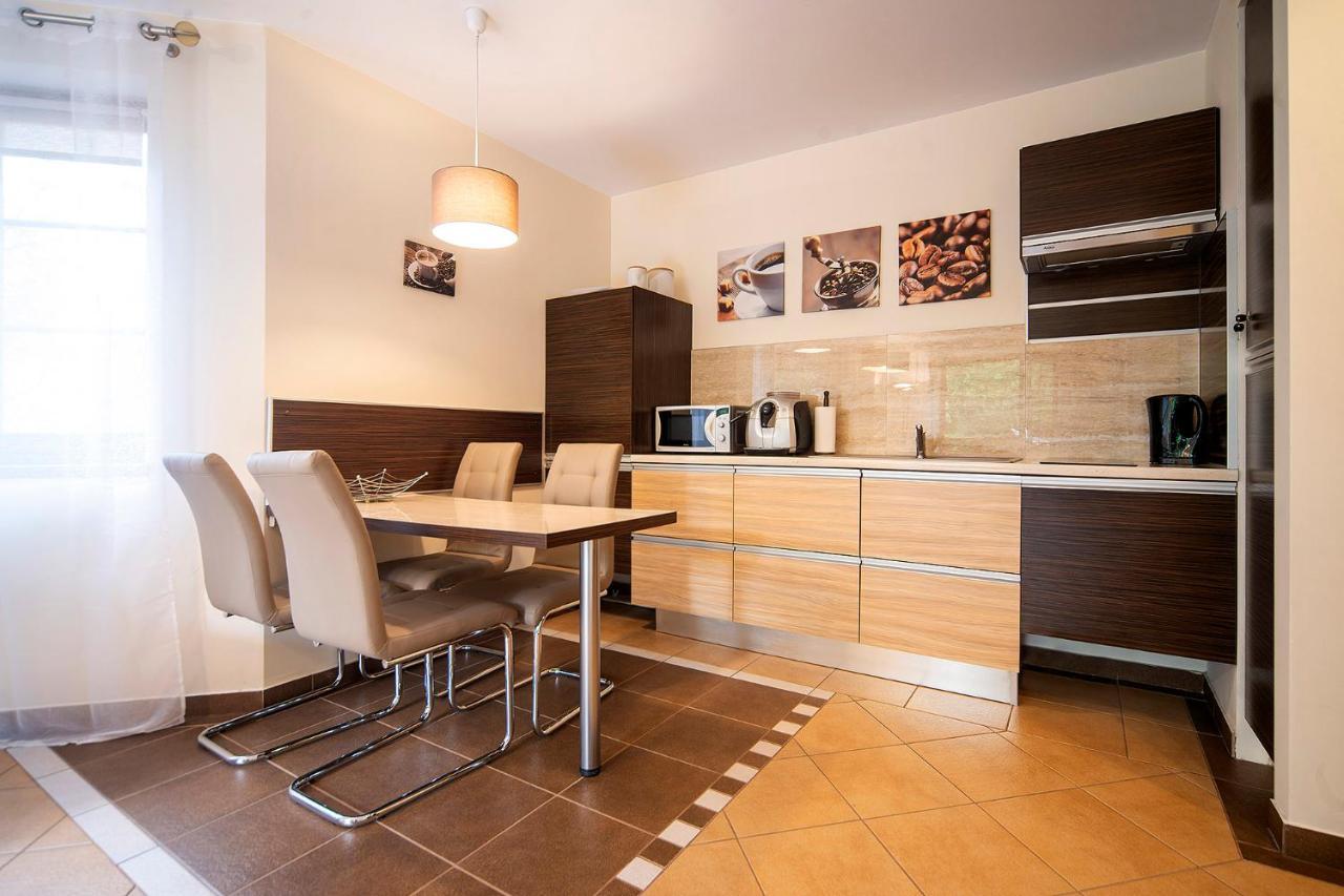 Sun Seasons 24 - Nadrzeczna I Apartament